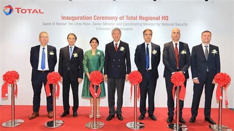 Total opens Asia Pacific HQ in Singapore to drive regional growth .